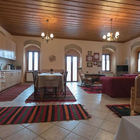 Апартаменты Sophia'S Stone House Димицана Экстерьер фото
